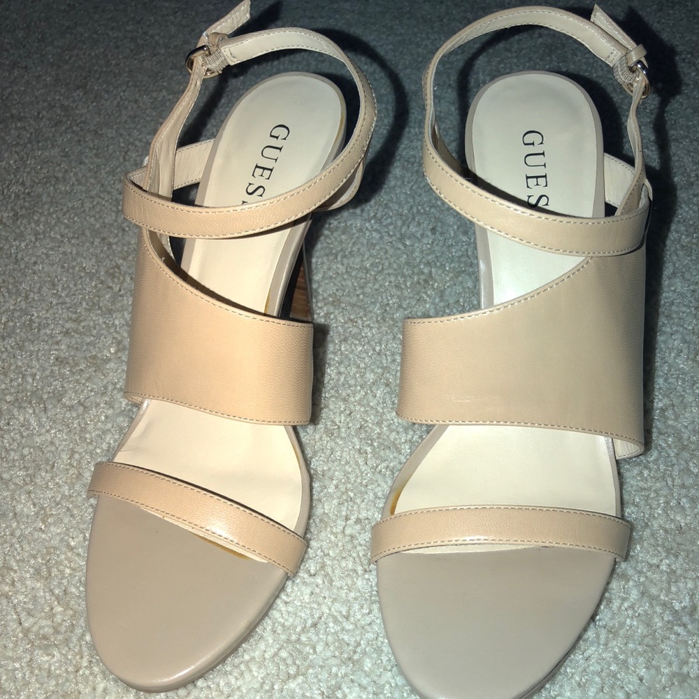Guess Gwaviano strappy tan sandal heel